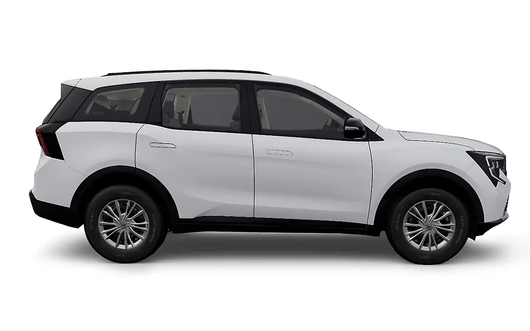 Mahindra XUV 7XO