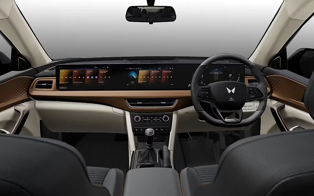 Mahindra XUV 7XO DashBoard