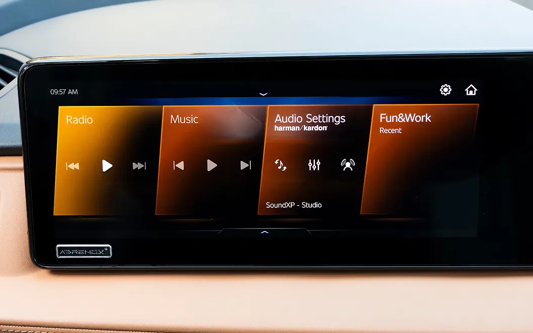 XUV 7XO Infotainment Display