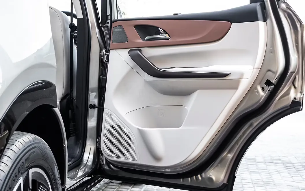 Mahindra XUV 7XO Rear Passenger Door