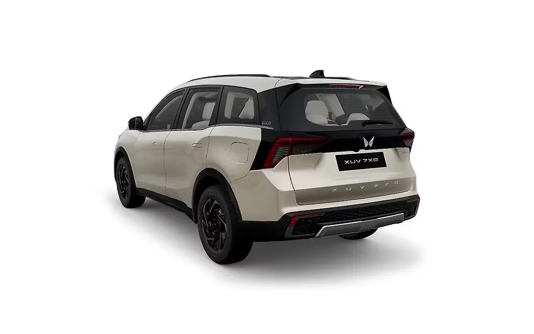 Mahindra XUV 7XO