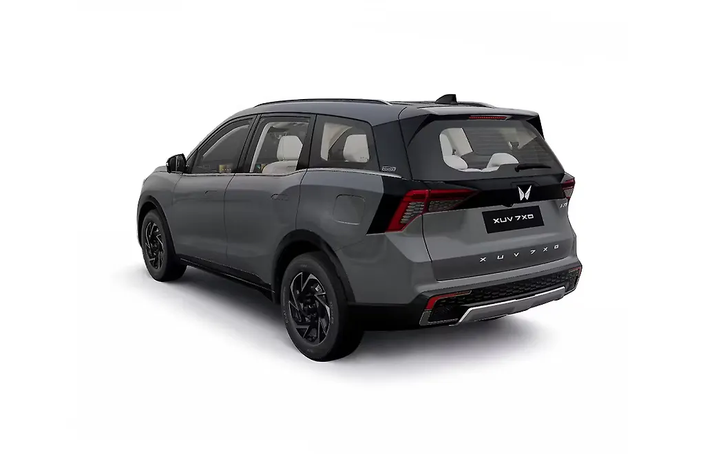 Mahindra XUV 7XO