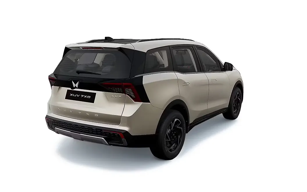 Mahindra XUV 7XO