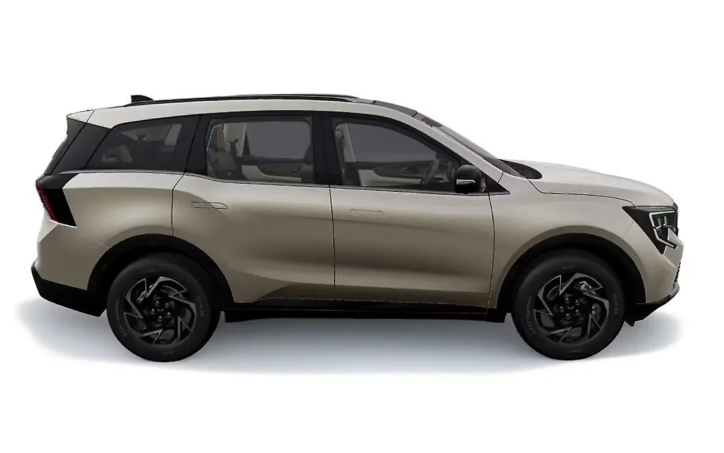 Mahindra XUV 7XO