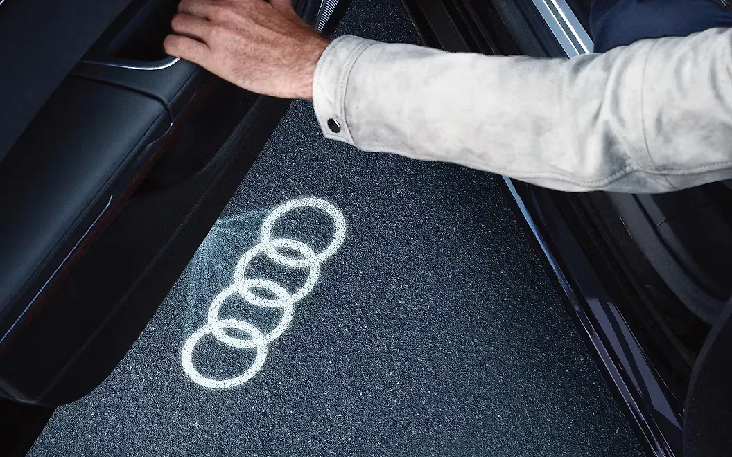 Audi Q7 Side Bottom