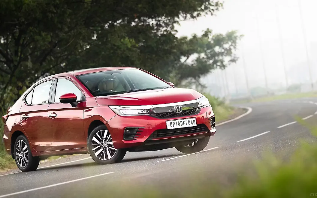 Honda City Hybrid eHEV Front Right View