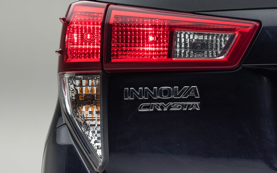 Toyota Innova Crysta [2016-2020] Tail Light