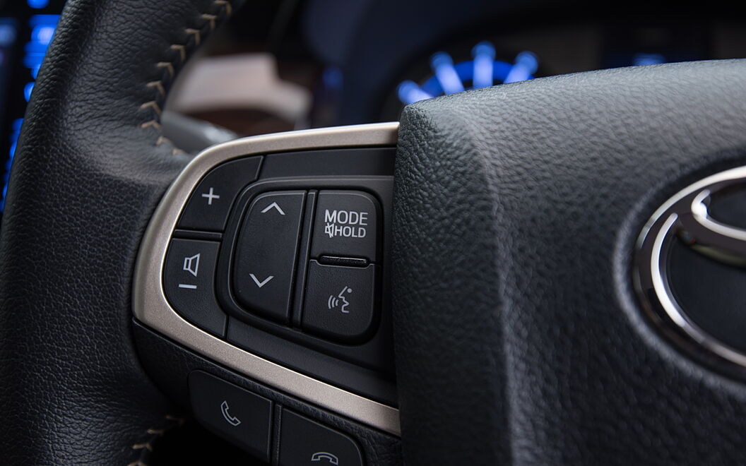 Toyota Innova Crysta [2016-2020] Steering Mounted Controls - Left