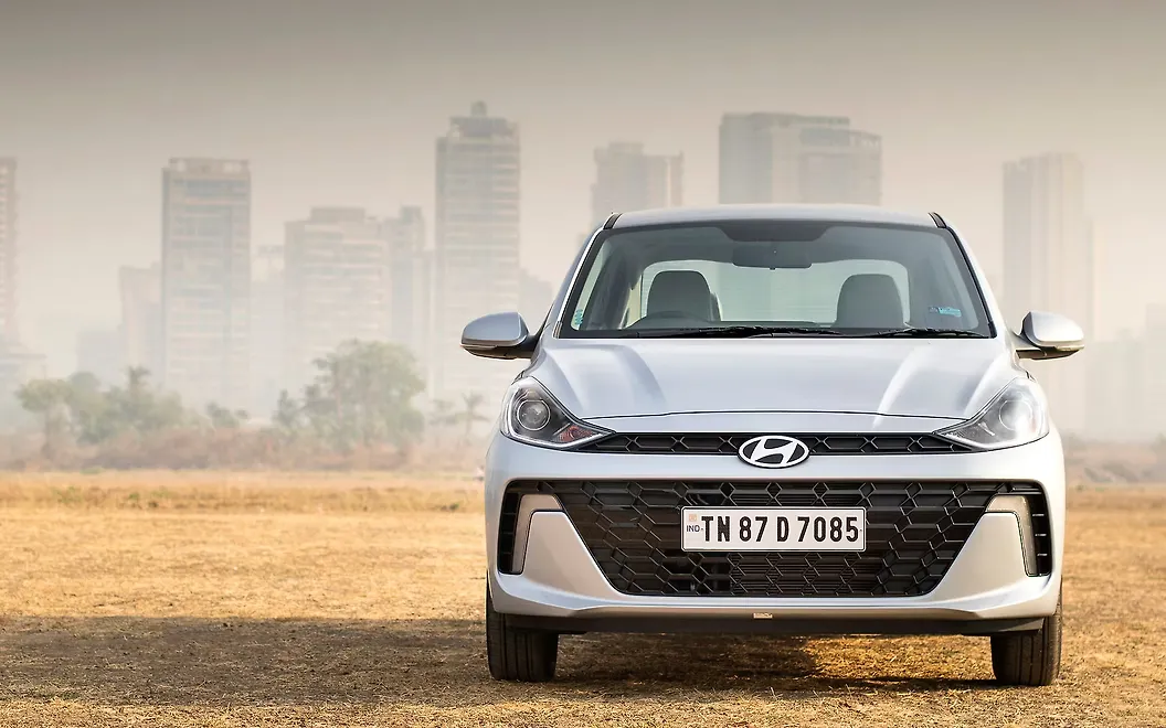 Hyundai Aura Front View