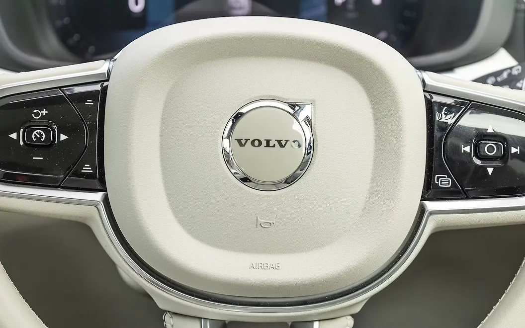 Volvo XC60 Steering Mounted Controls