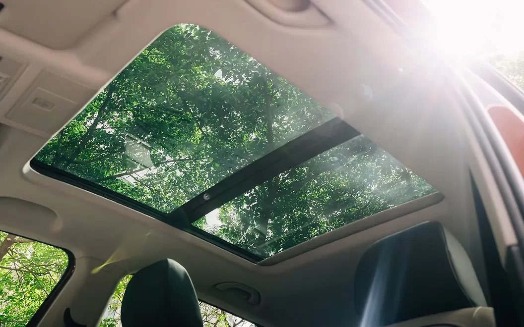 Volkswagen Taigun Sunroof