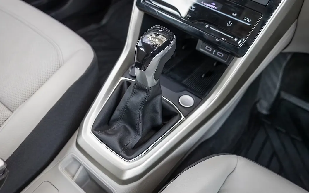 Volkswagen Taigun Gear Shifter