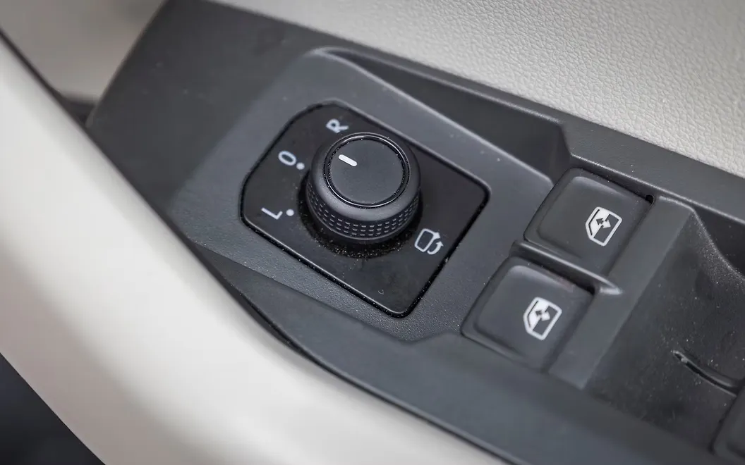Volkswagen Taigun ORVM Controls