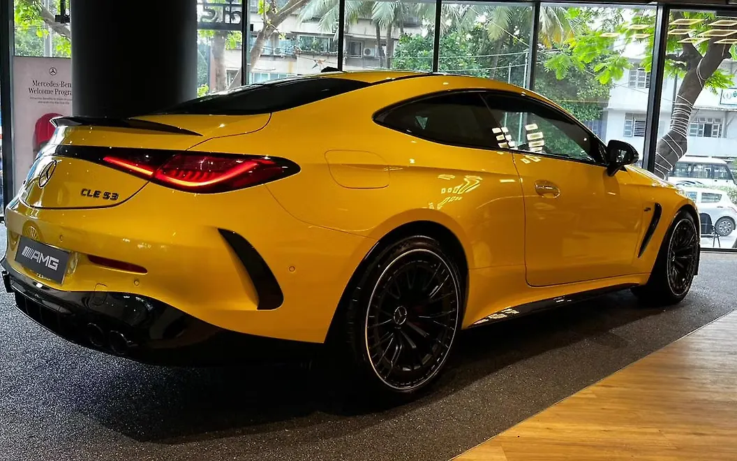 Mercedes-Benz AMG CLE - Right Rear View | Mercedes-Benz AMG CLE Images