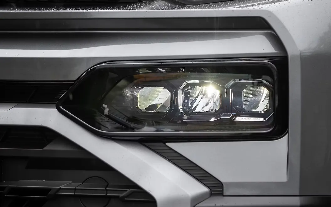 Renault Kiger Head Light