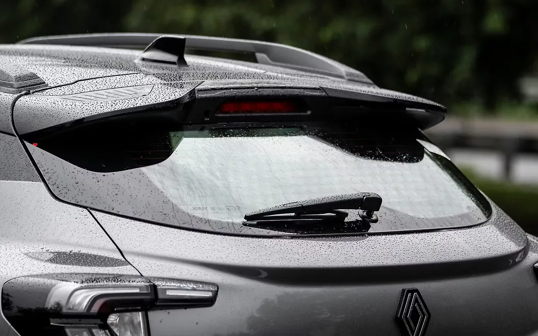 Renault Kiger Rear Windscreen