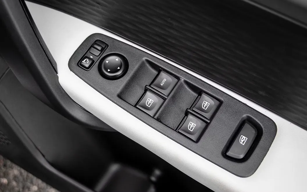 Renault Kiger Driver Window Controls