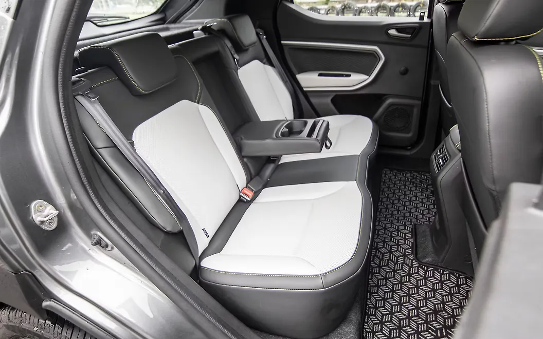 Renault Kiger Arm Rest in Rear Passenger Seats