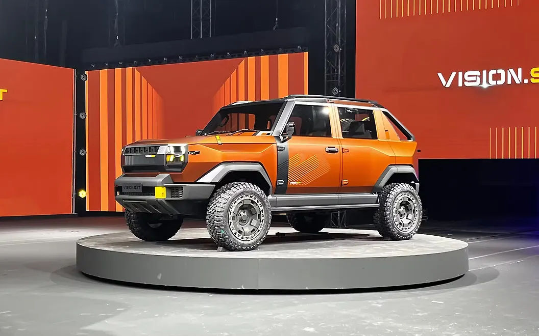 Mahindra Vision SXT