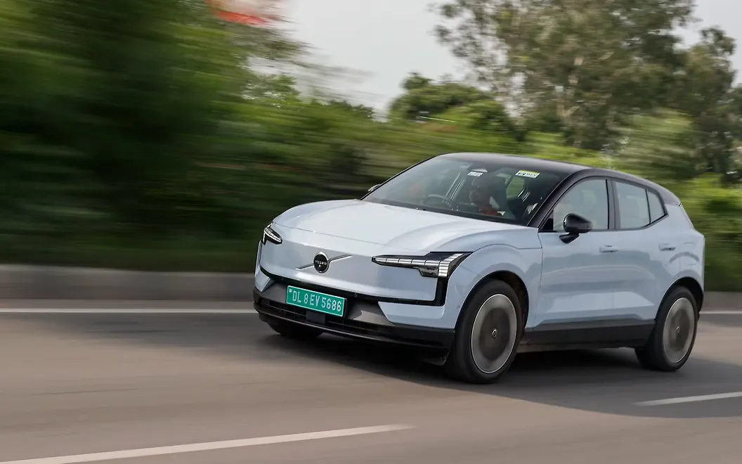 EX30 Front Left View