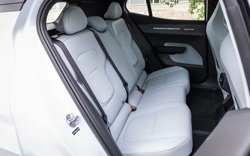 EX30 Rear Passenger Seats