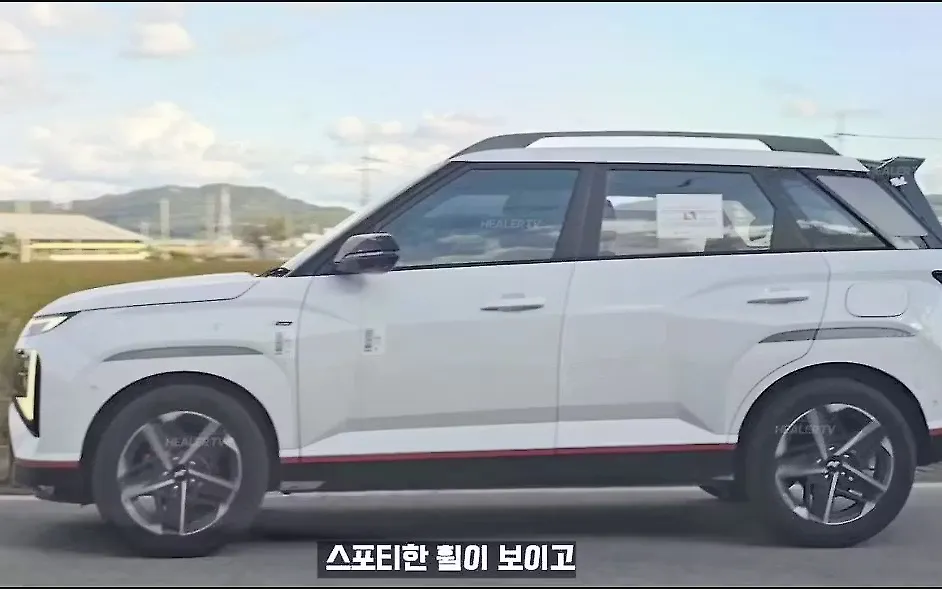 Hyundai Venue N Line Left View