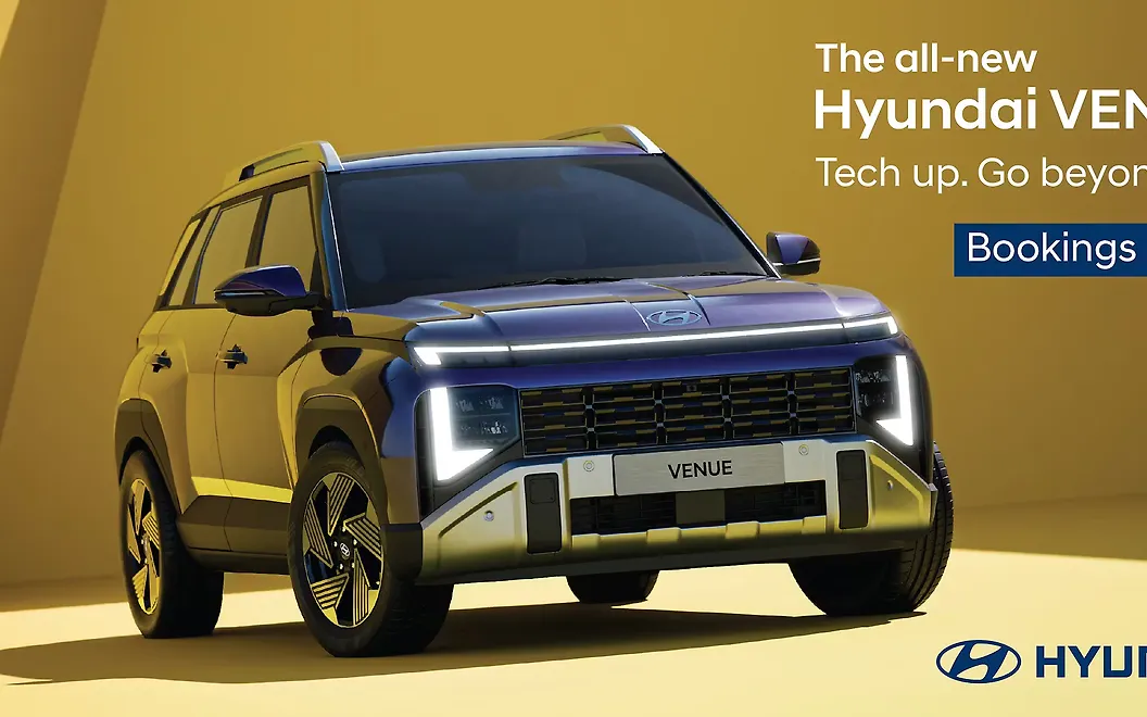 Hyundai Venue Front Right View