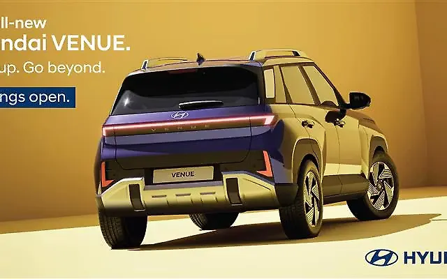 Hyundai Venue Right Rear View