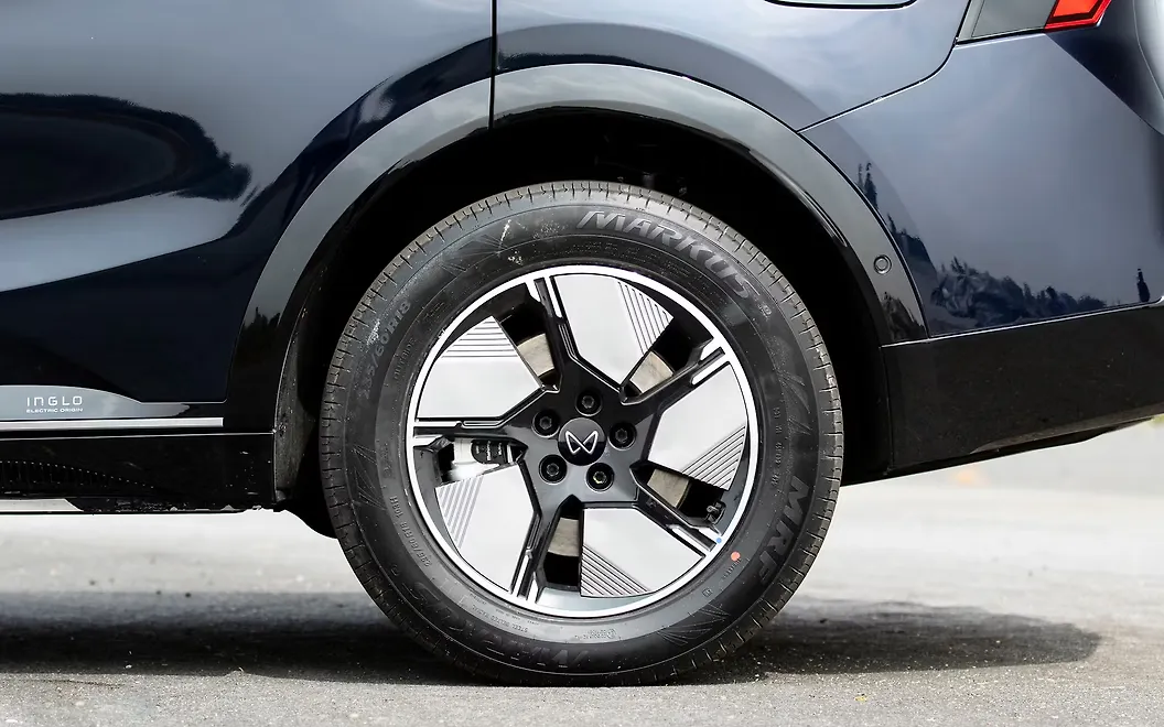 Mahindra XEV 9S