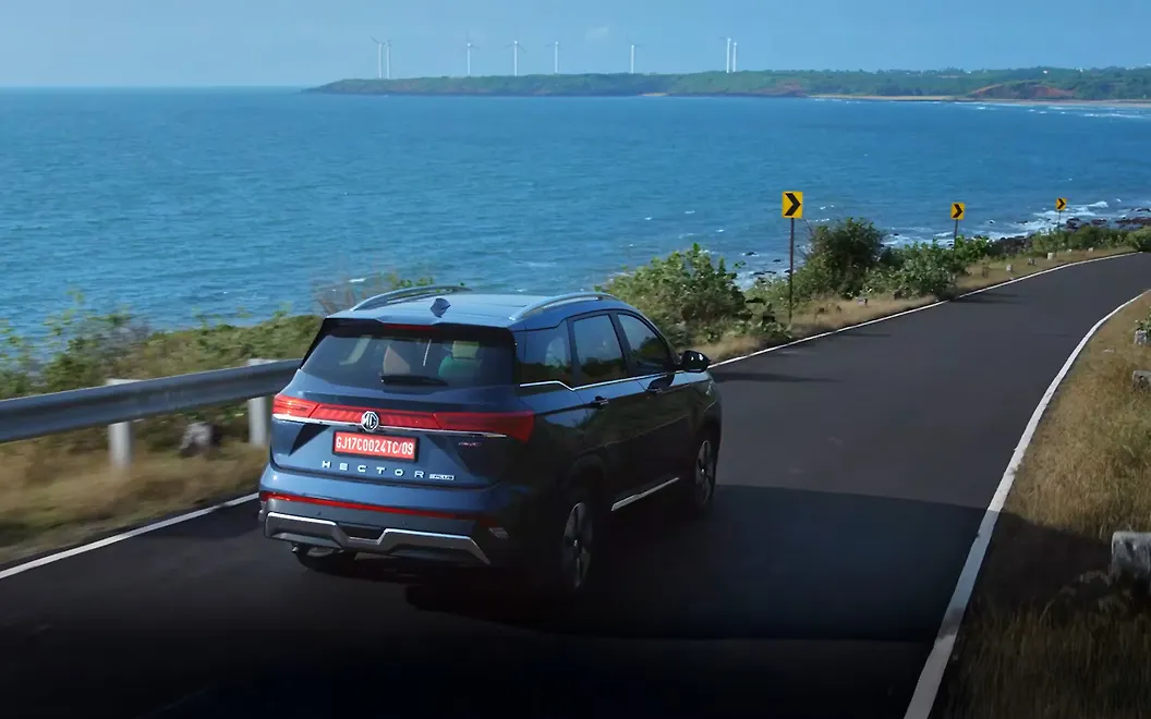 MG Hector Right Rear View