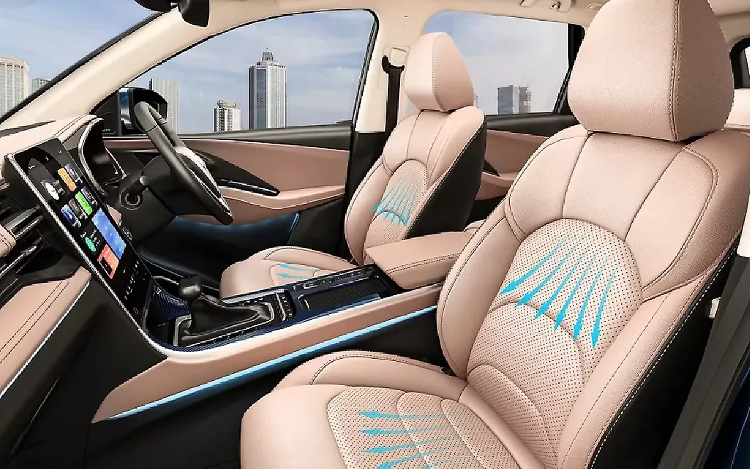 MG Hector Front Seats