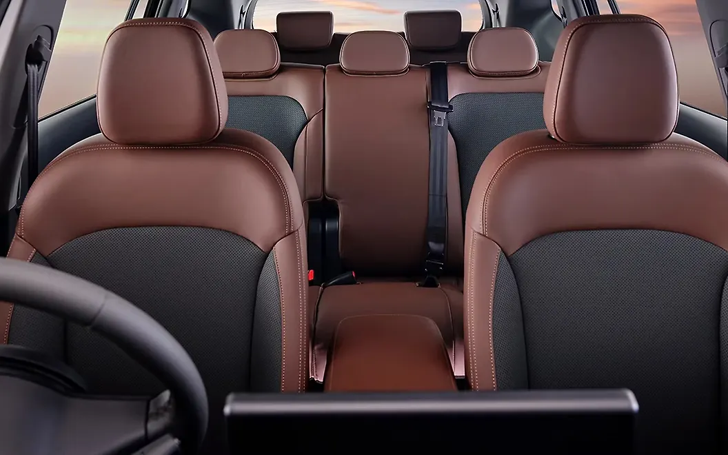 Vinfast VF MPV 7 Front Seat Headrest
