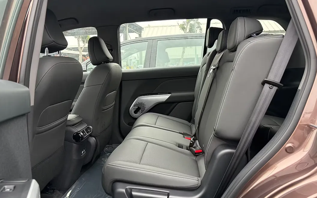 Vinfast VF MPV 7 Rear Passenger Seats
