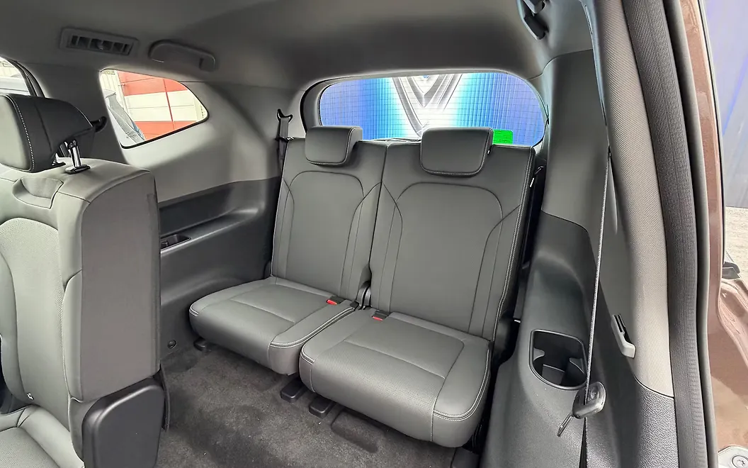 Vinfast VF MPV 7 Last Row Seats