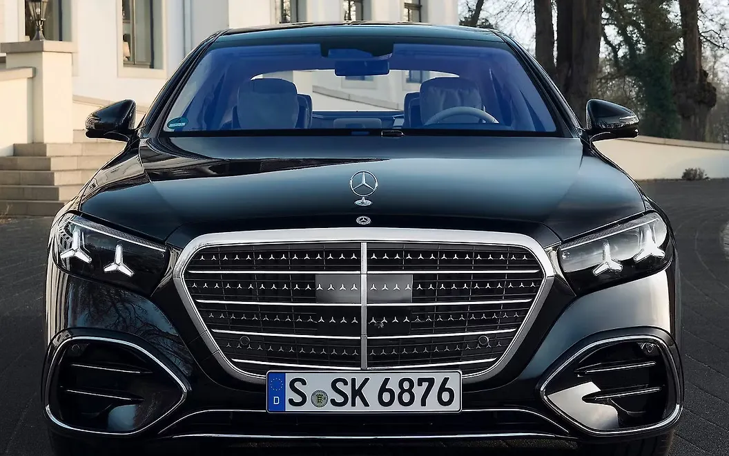 Mercedes-Benz S-Class Front View
