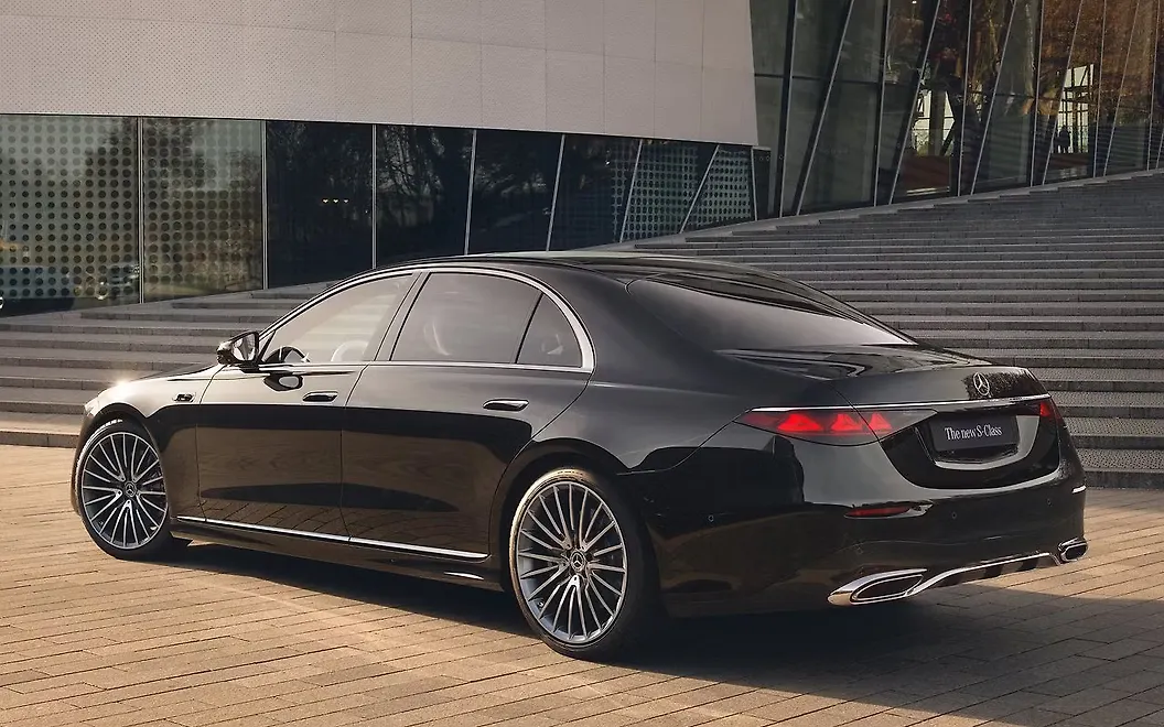 Mercedes-Benz S-Class Rear Left View
