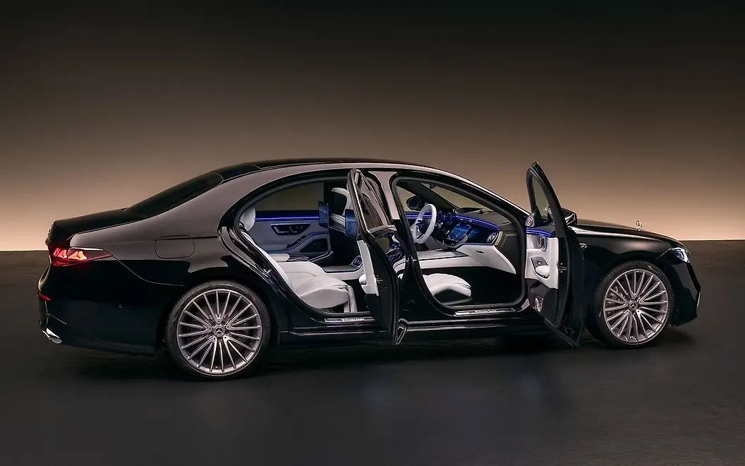 Mercedes-Benz S-Class Right Rear View