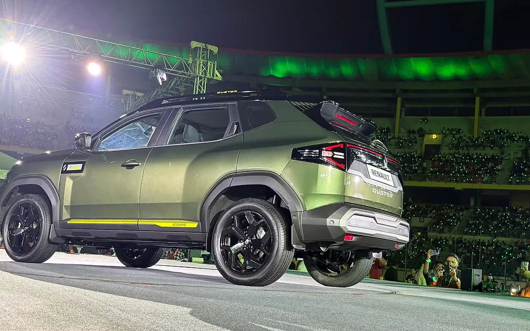 Renault Duster Left View