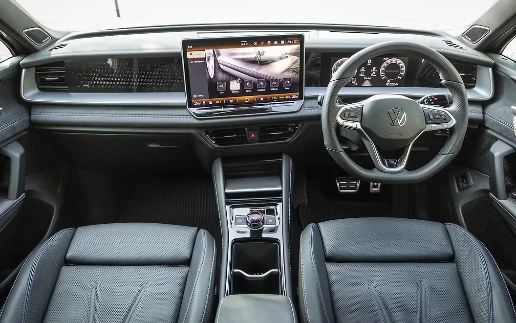 Tayron R-Line DashBoard