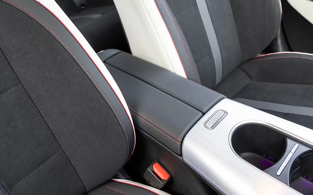 Mercedes-Benz CLA EV Front Arm Rest
