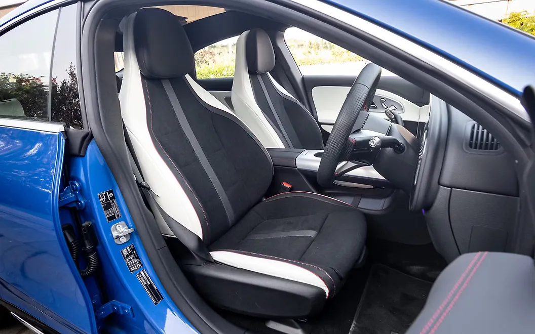 Mercedes-Benz CLA EV Front Seats