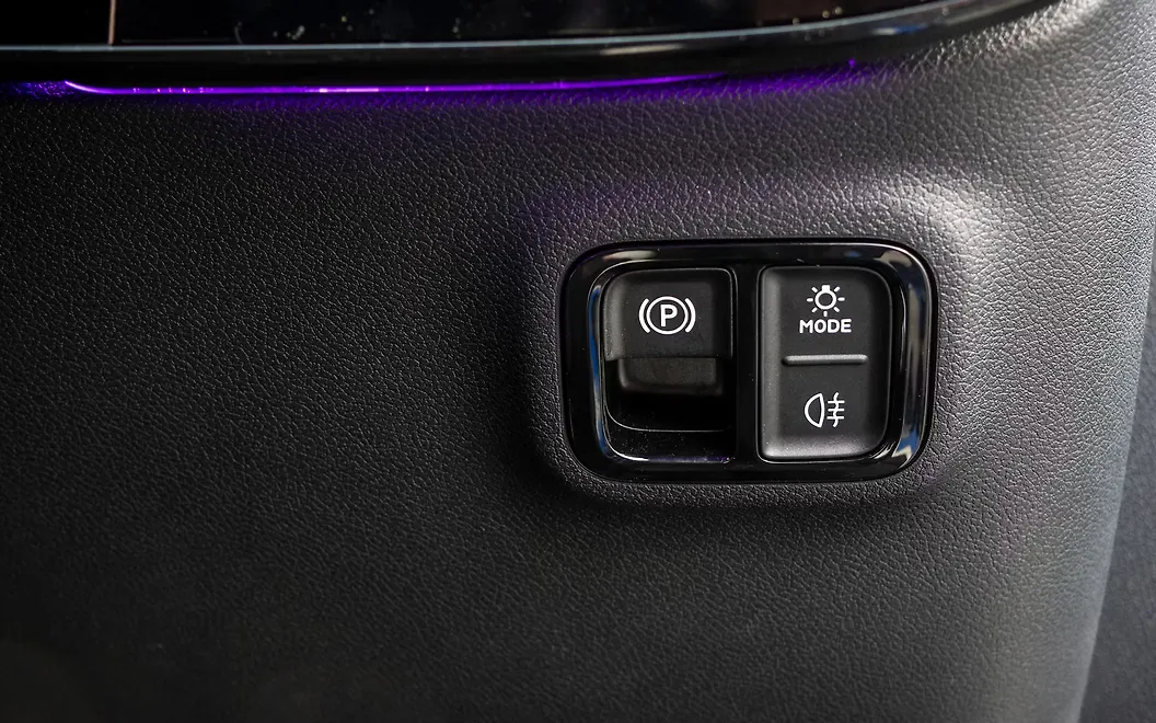 Mercedes-Benz CLA EV Brake Light