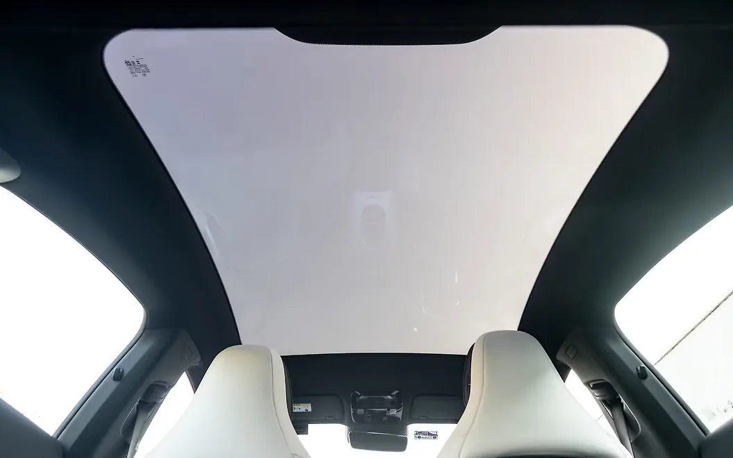 Mercedes-Benz CLA EV Sunroof