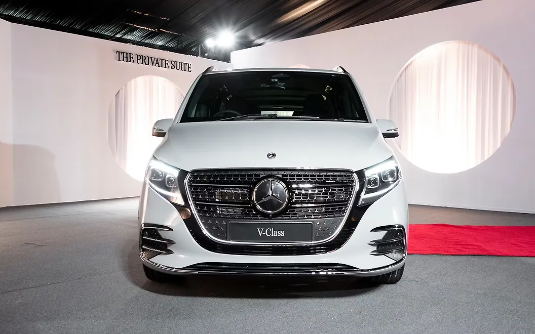 Mercedes-Benz V-Class Front View