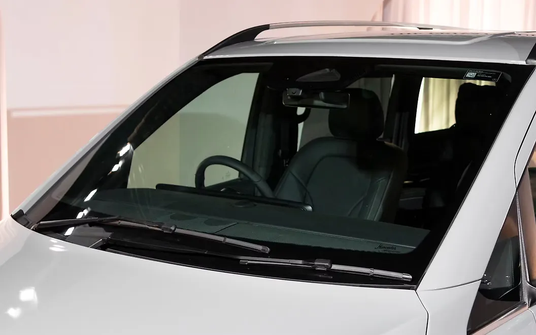 Mercedes-Benz V-Class Front Windscreen