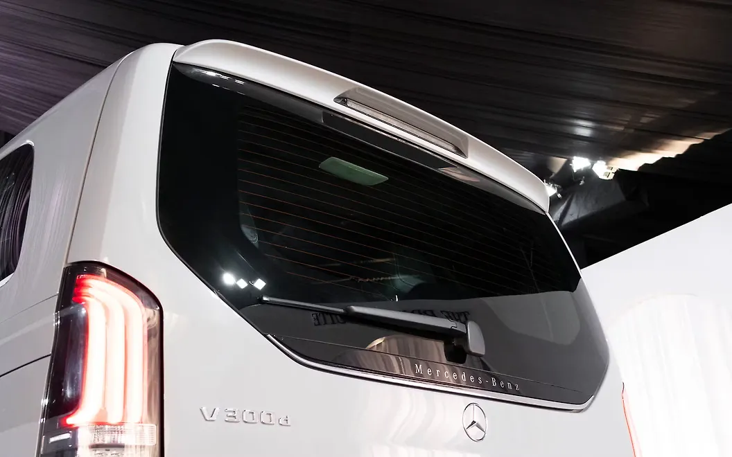Mercedes-Benz V-Class Rear Windscreen