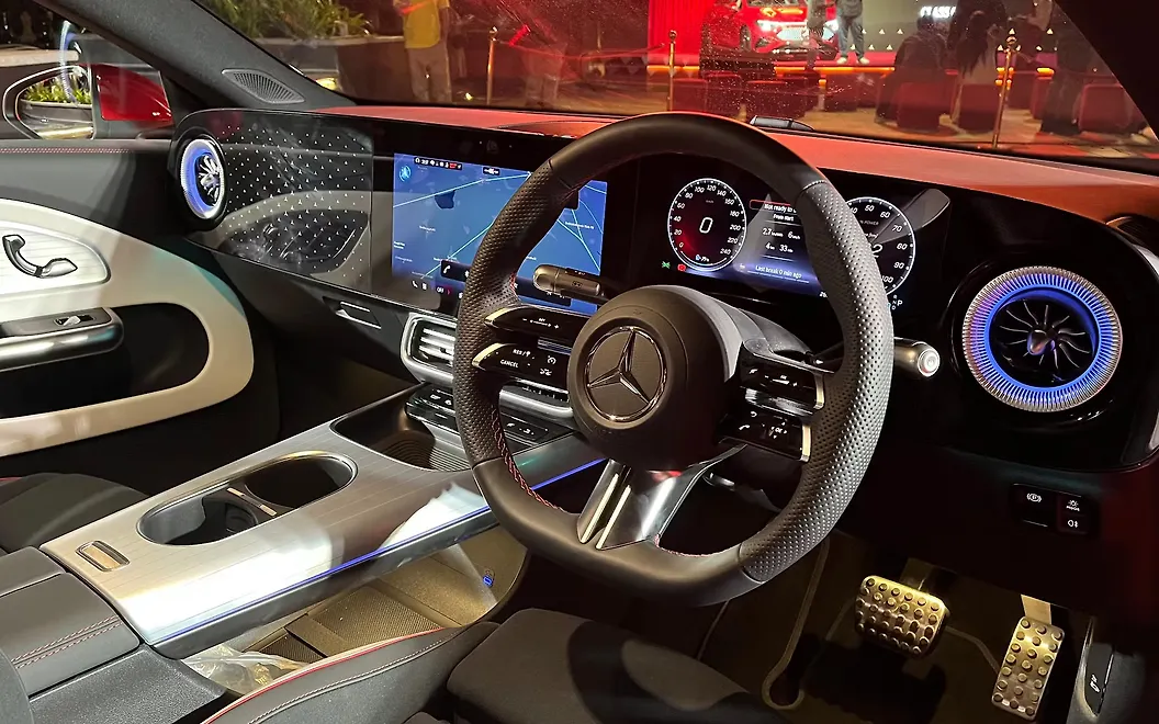 Mercedes-Benz CLA EV DashBoard