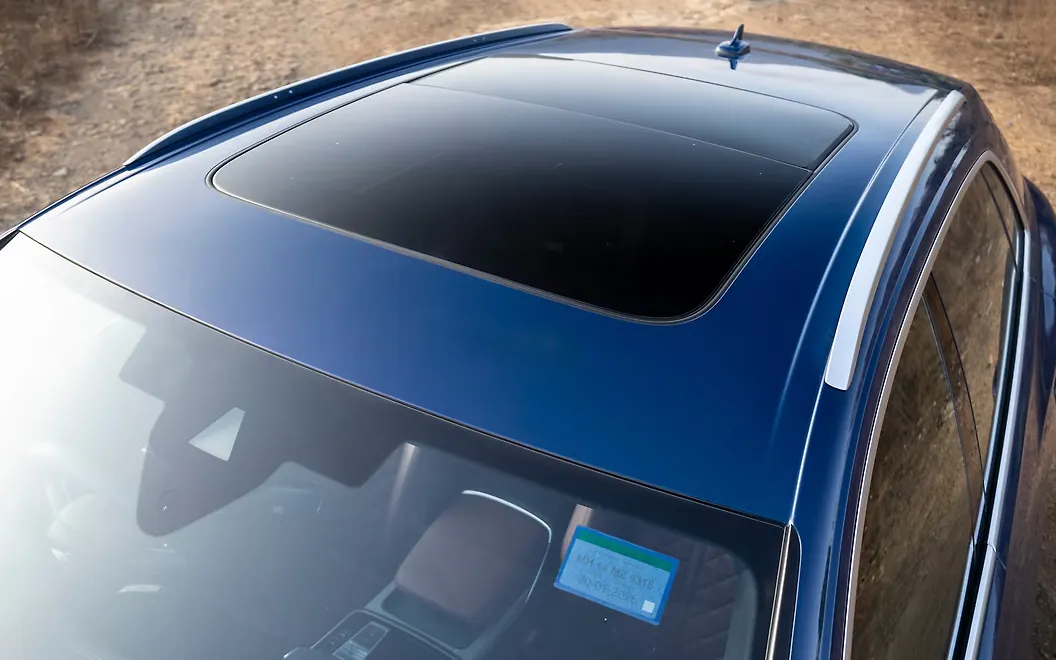 Audi SQ8 Roof