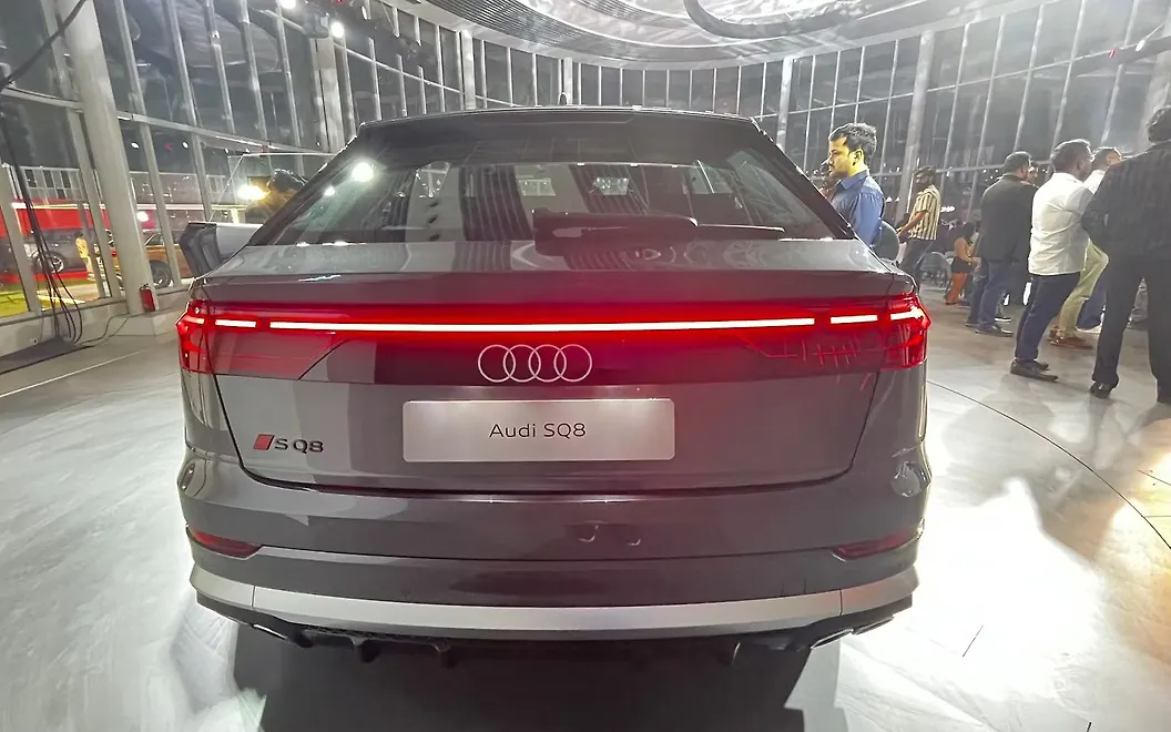 Audi SQ8 Tail Light