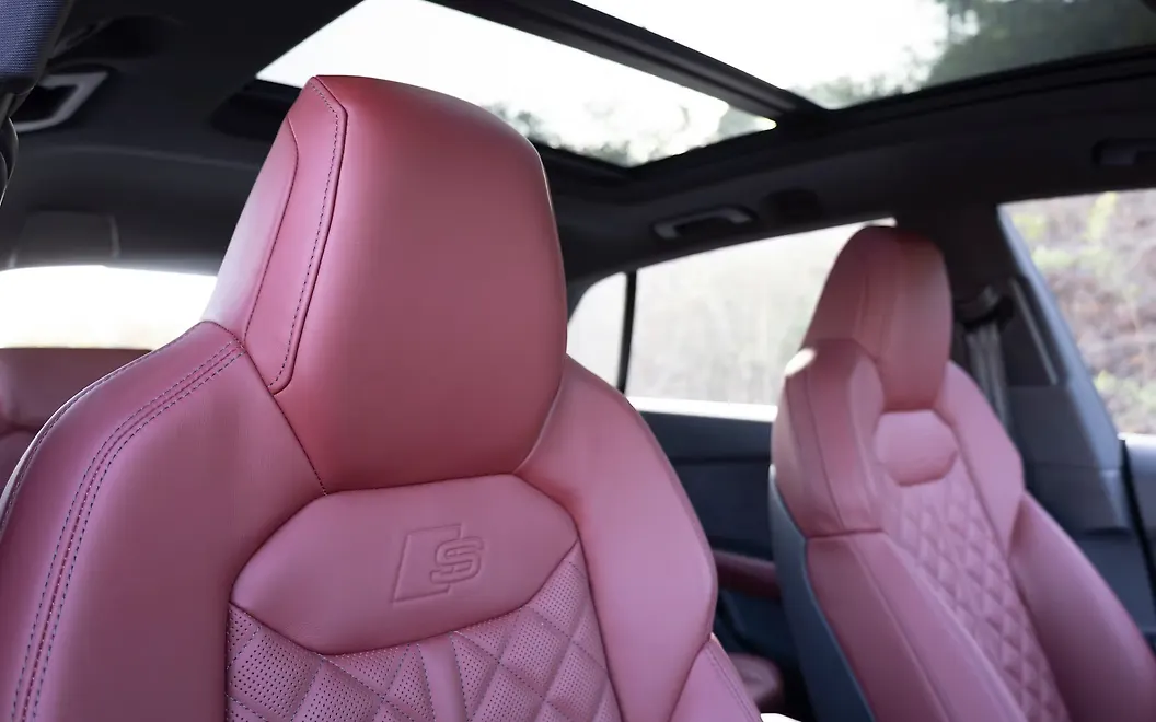 Audi SQ8 Front Seat Headrest